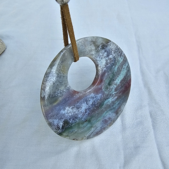 Green Moss Agate Round Disc pendant - Picture 10 of 11